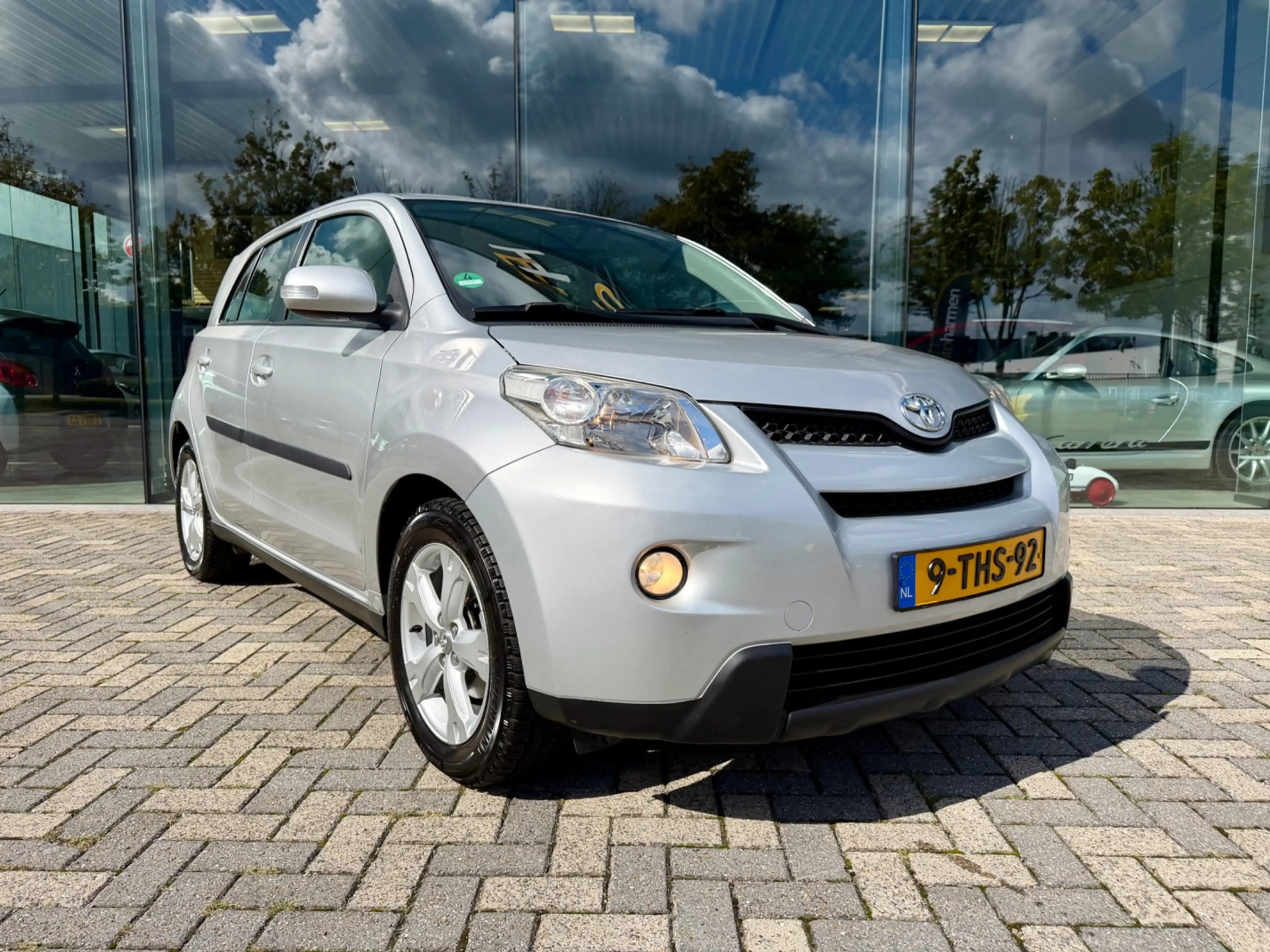 Toyota Urban Cruiser 1.3 VVT-i Dynamic, Climate, PDC, Navi, Bluetooth — photo 17