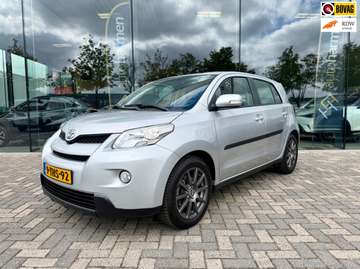 1.3 VVT-i Dynamic, Climate, PDC, Navi, Bluetooth