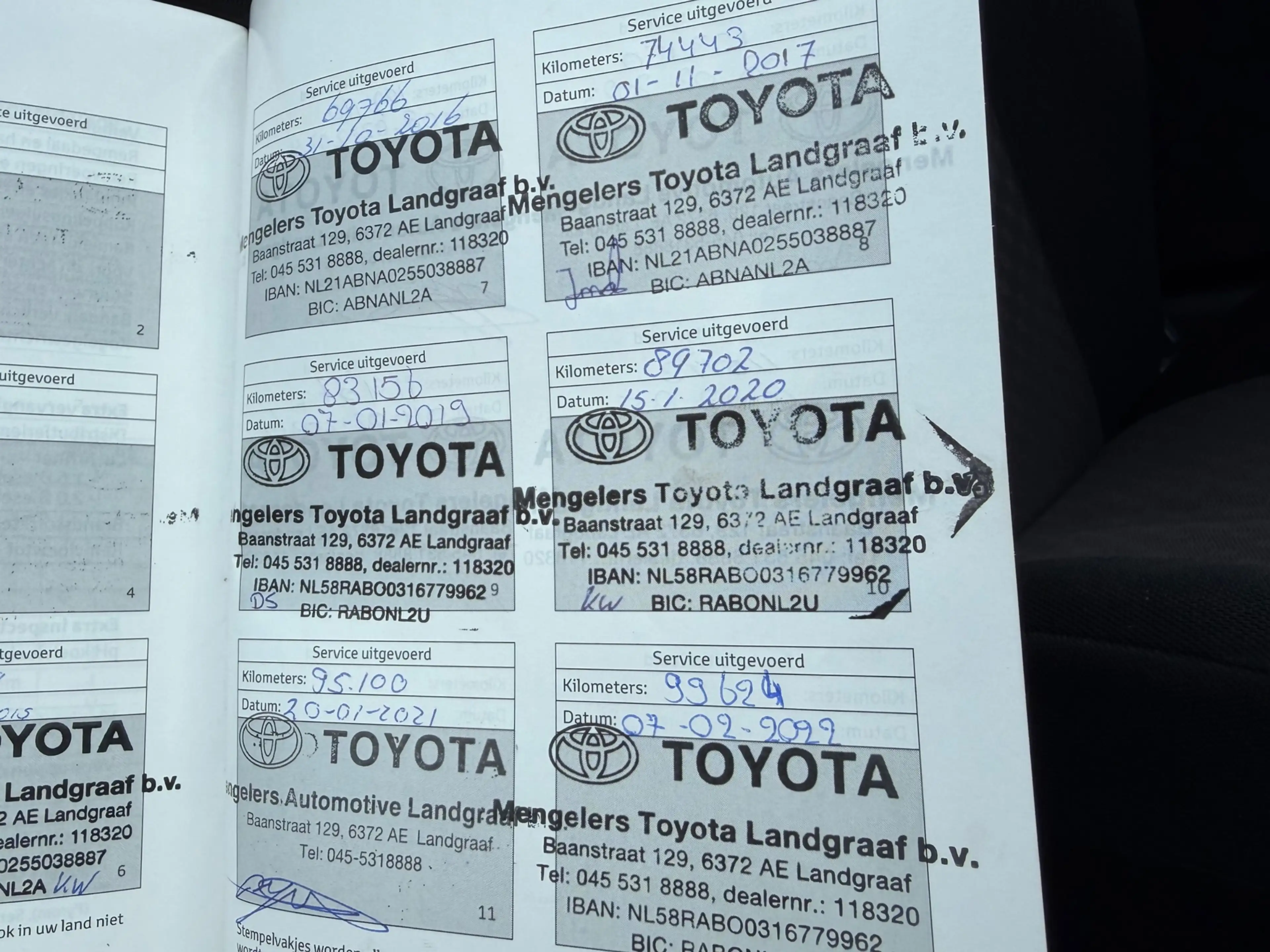 Toyota Urban Cruiser 1.3 VVT-i Dynamic, Climate, PDC, Navi, Bluetooth — photo 46