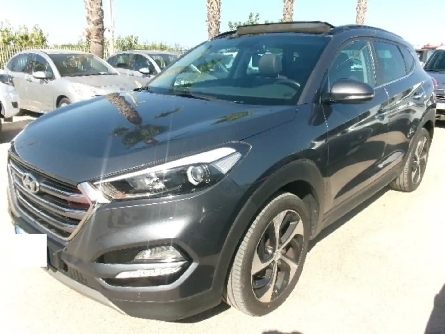 Hyundai TUCSON Tucson 1.7 crdi Xpossible 2wd 115cv Grigio - 2