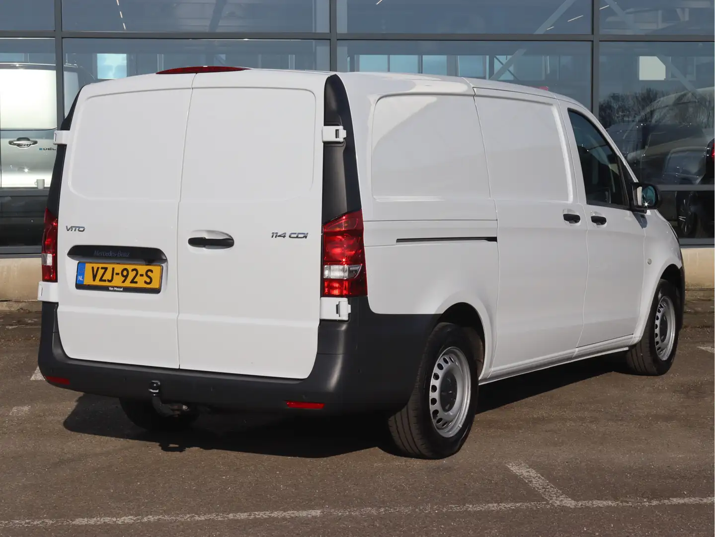 Mercedes-Benz Vito 114 CDI L2 | AIRCO/NAVI/CAMERA/CRUISE/TREKHAAK | C Blanc - 2
