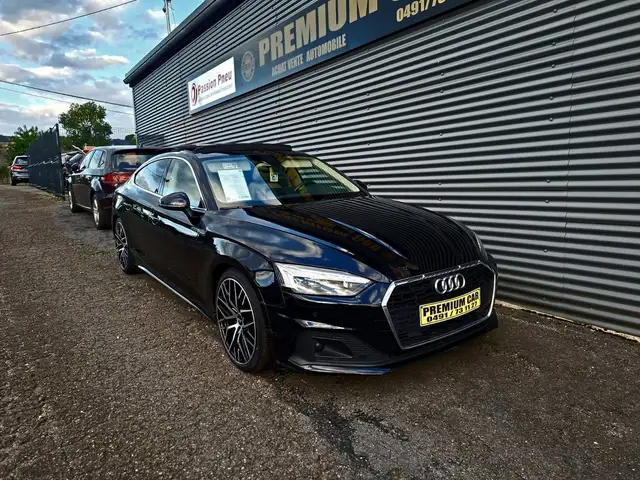 Audi A5 view 4