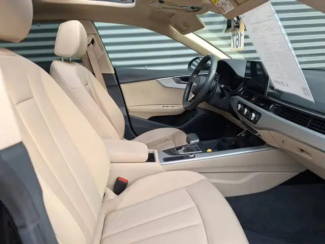 Audi A5 view 13