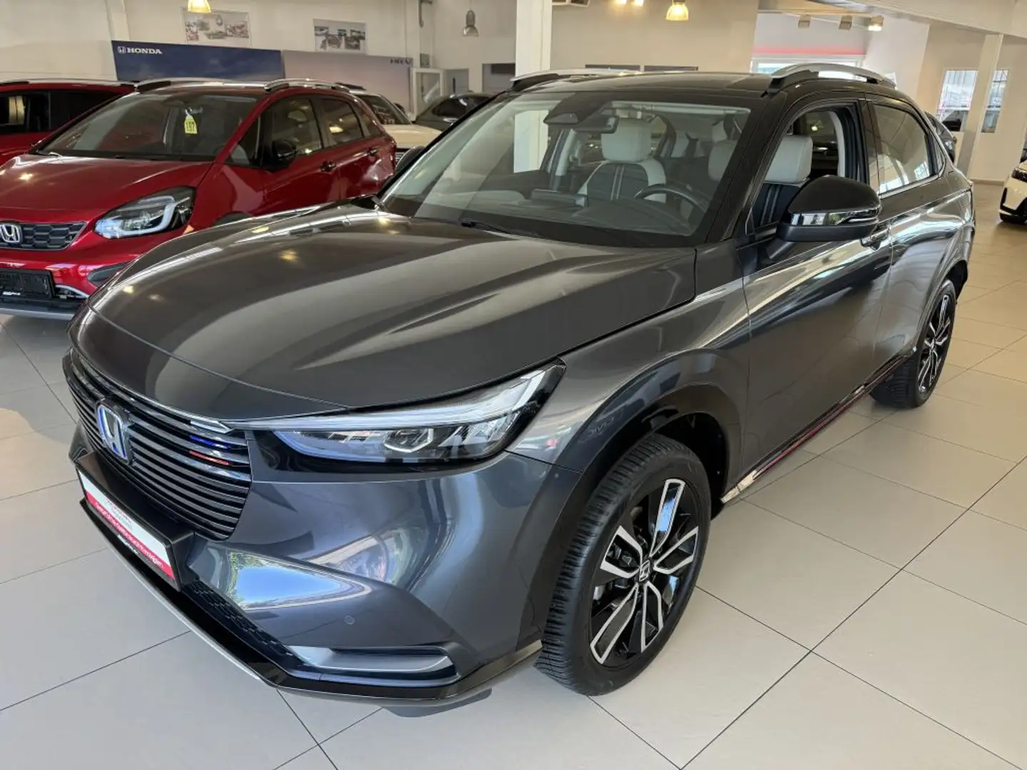 Honda HR-V e:HEV 1.5 i-MMD Hybrid Advance Style Grau - 2