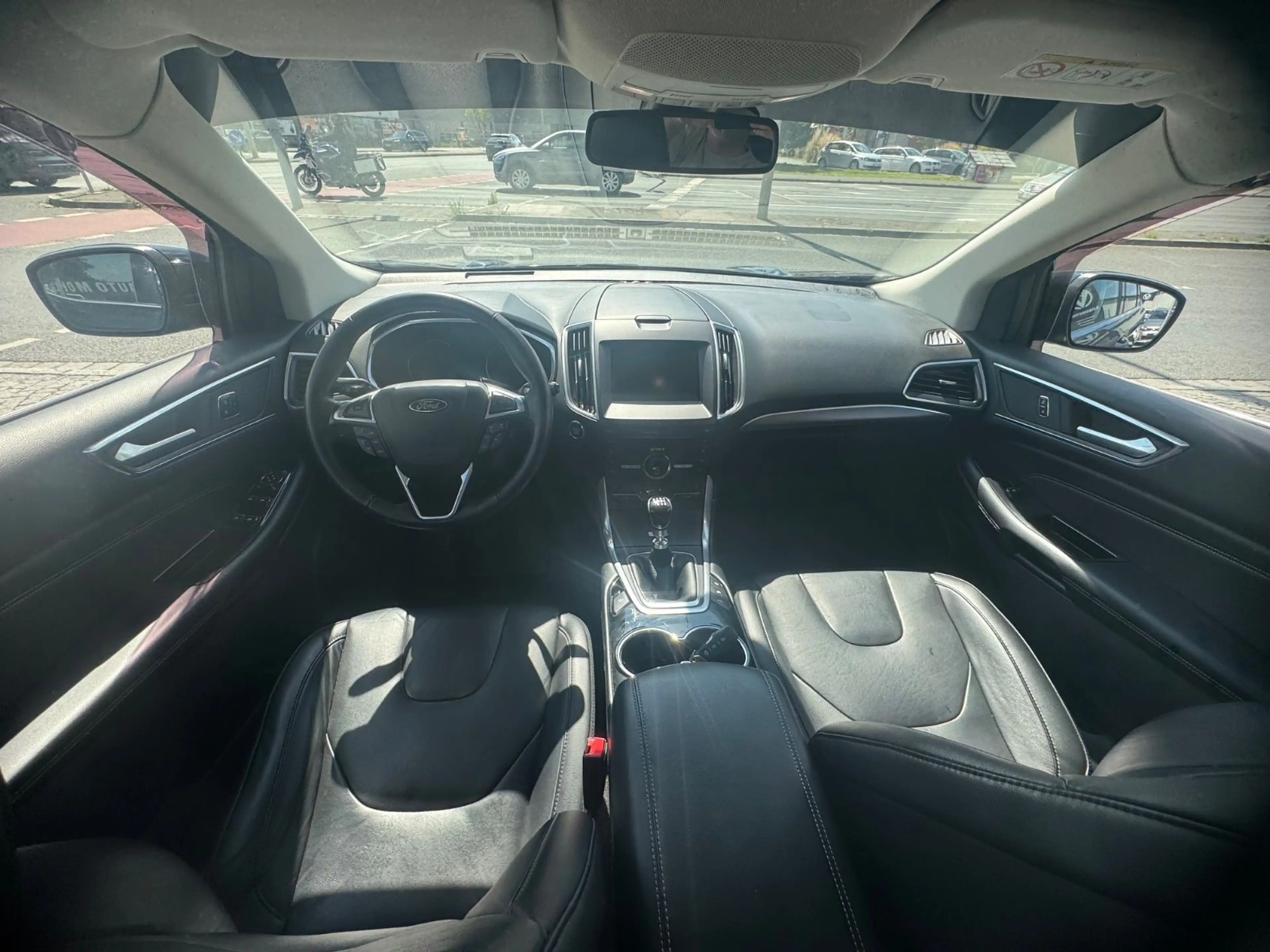 Ford Edge Titanium 4x4 NAVI KAMERA LEDER SHZ — photo 14