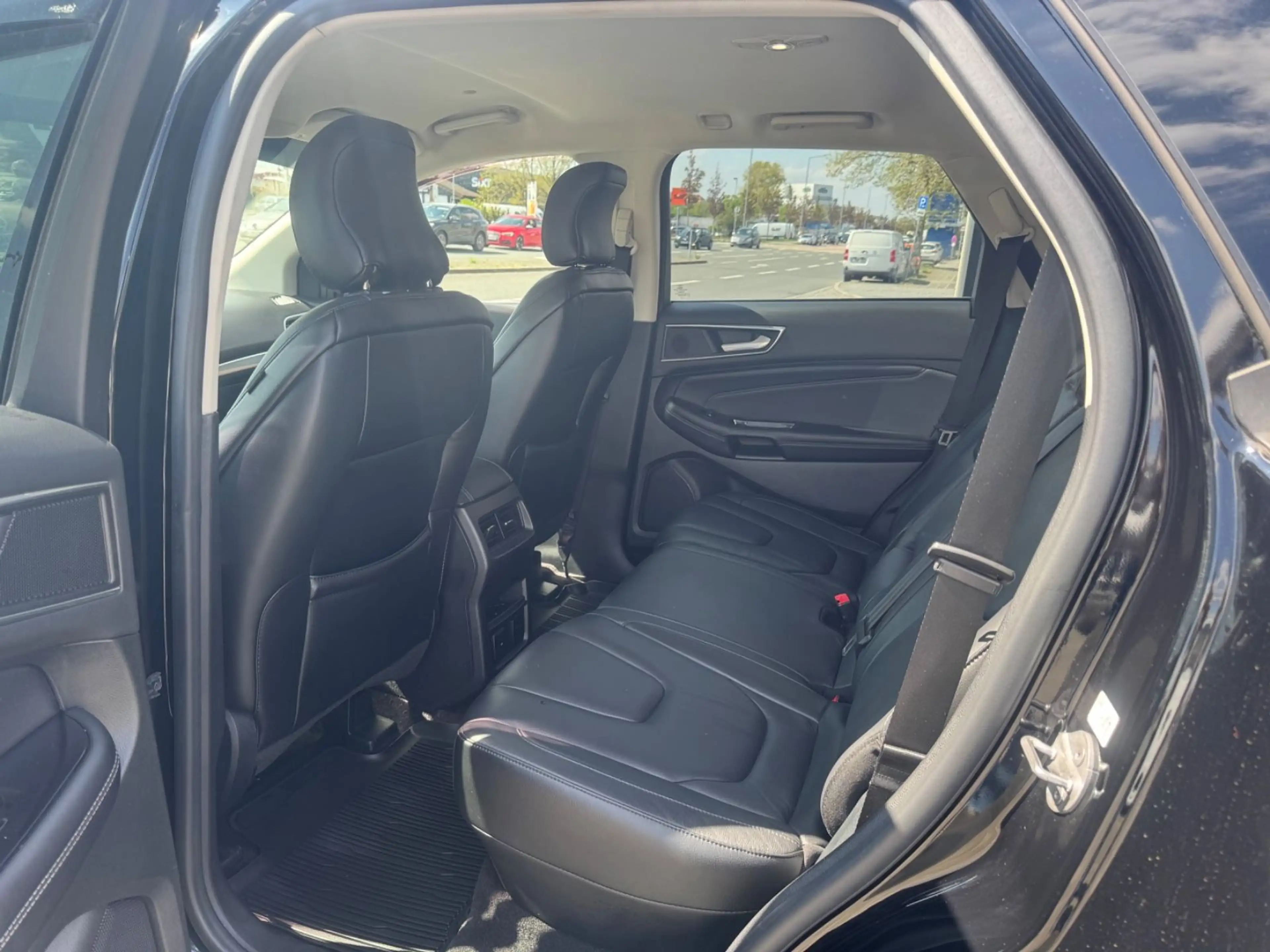Ford Edge Titanium 4x4 NAVI KAMERA LEDER SHZ — photo 13