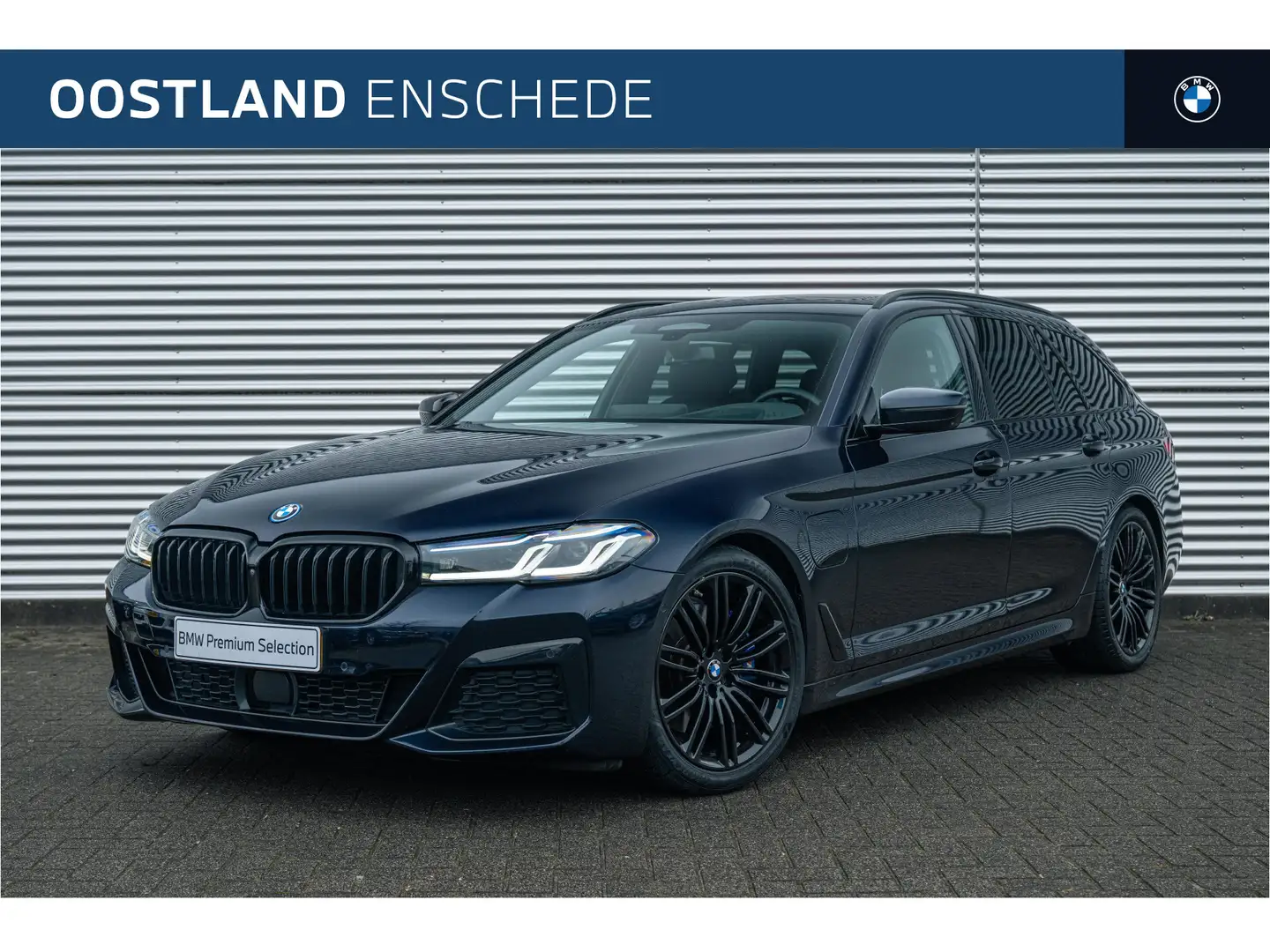 BMW 530 5 Serie Touring 530e High Executive M Sport Automa Zwart - 1