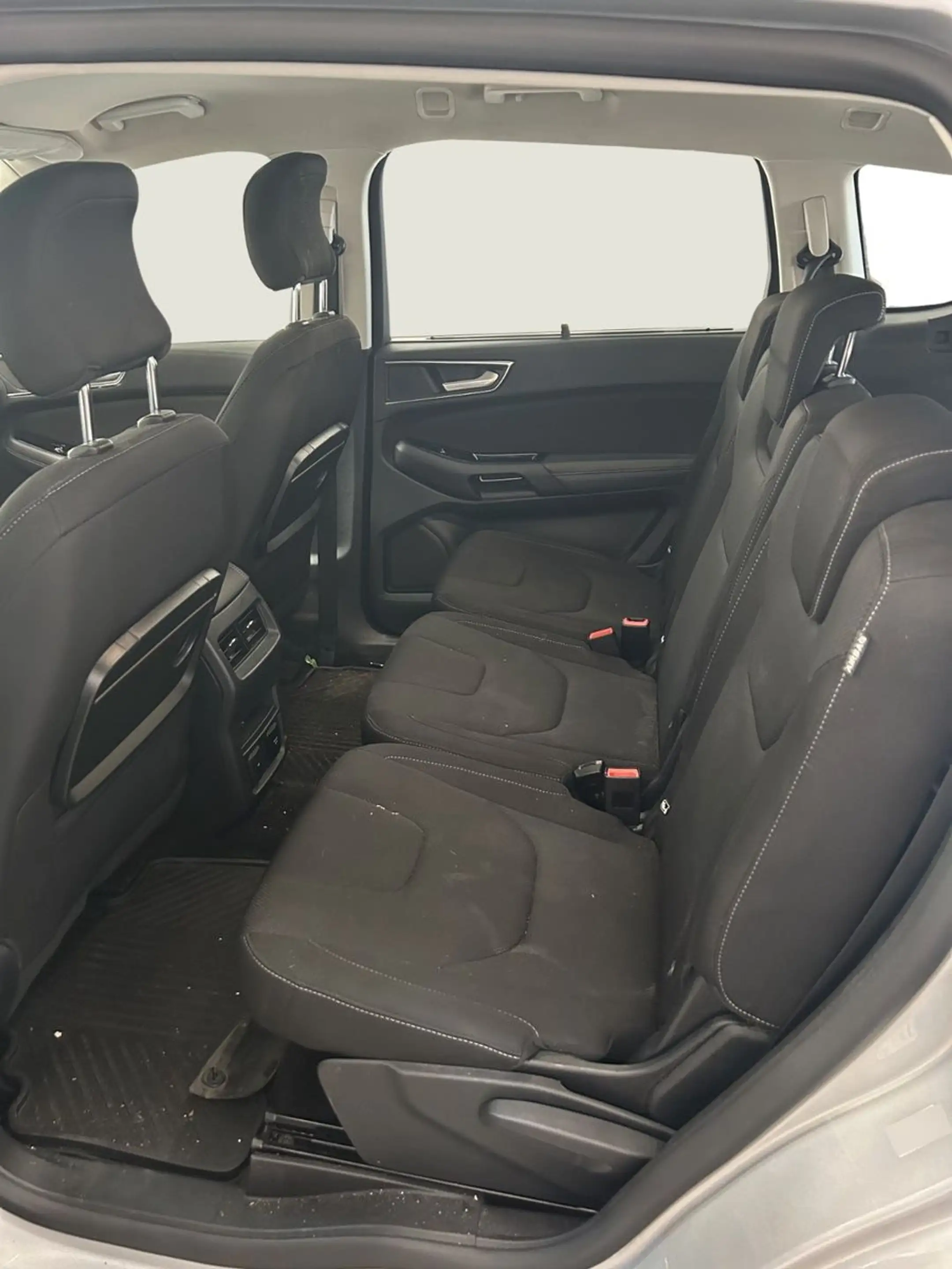 Ford S-Max Titanium*AHK*Winterpaket*KAMERA*AppLink* — photo 5