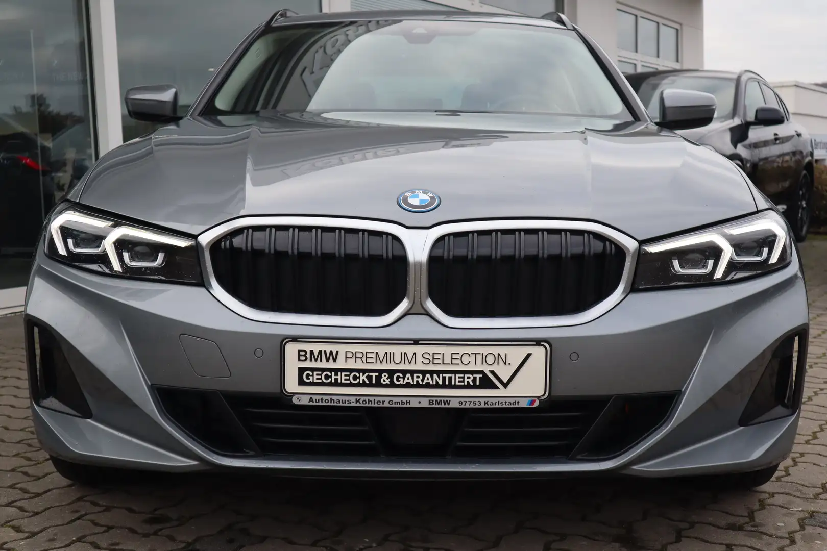 BMW 320 e Touring/DAB/ACC/Sportsitz/Shz/RFK Grau - 2