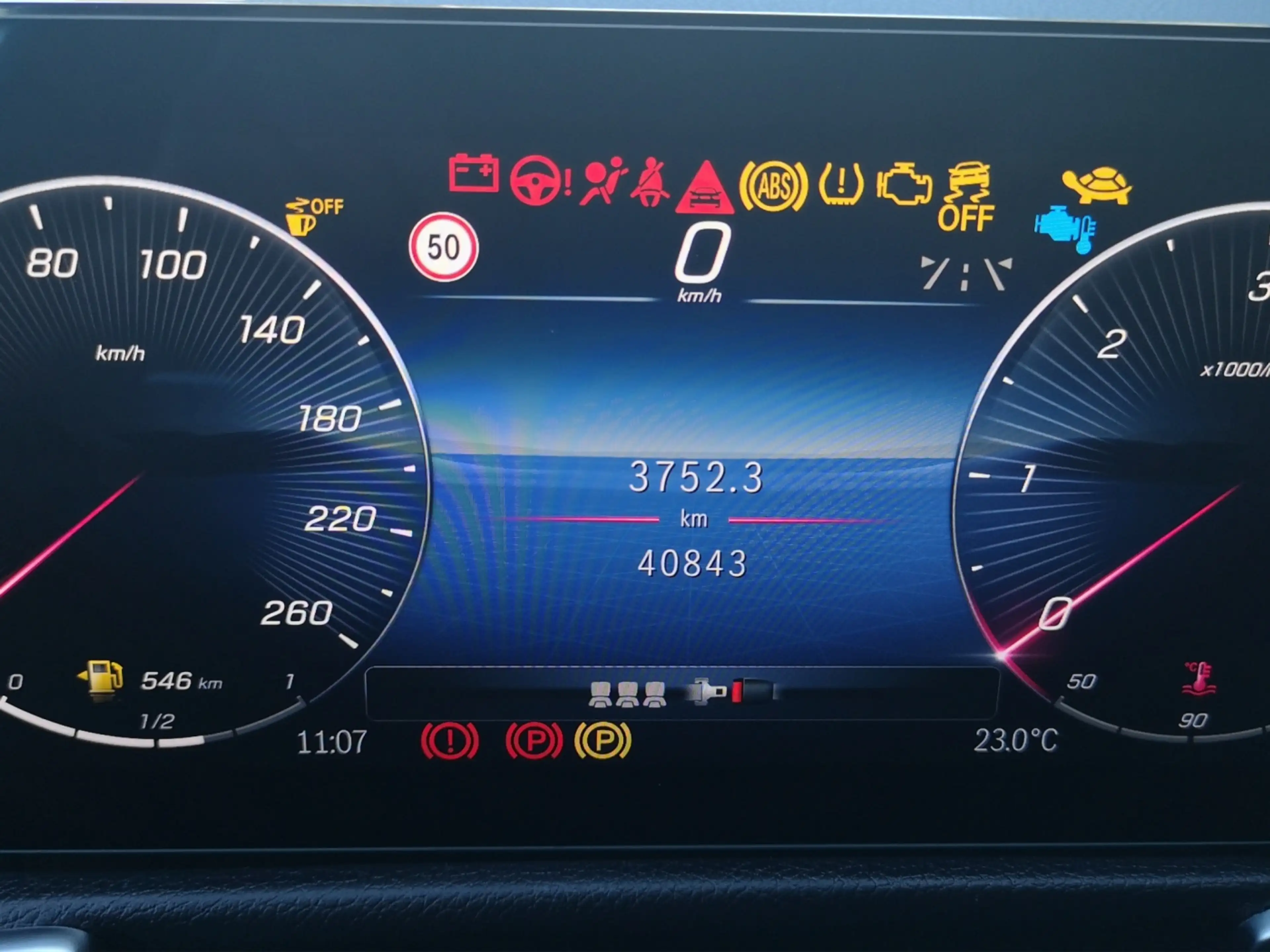 Mercedes-Benz GLB 200 d *Distronic*LED*Parktronic*Rückfahrkam. — photo 11