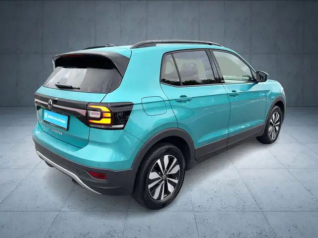 Volkswagen T-Cross view 5