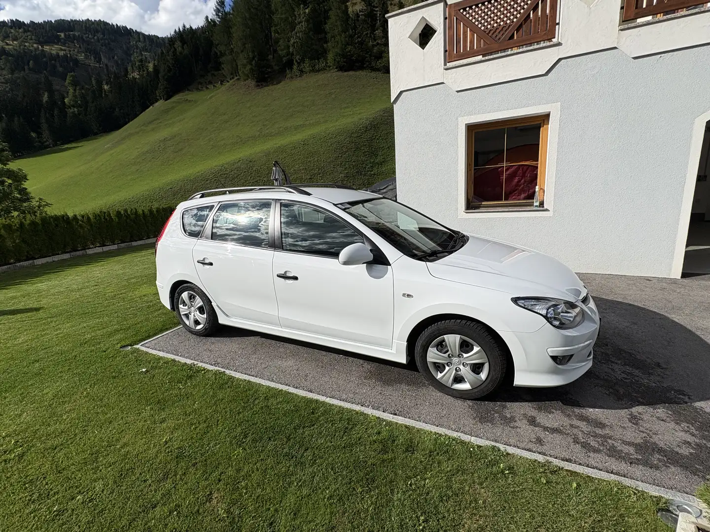 Hyundai i30 CW 1,4 CVVT Comfort - 1