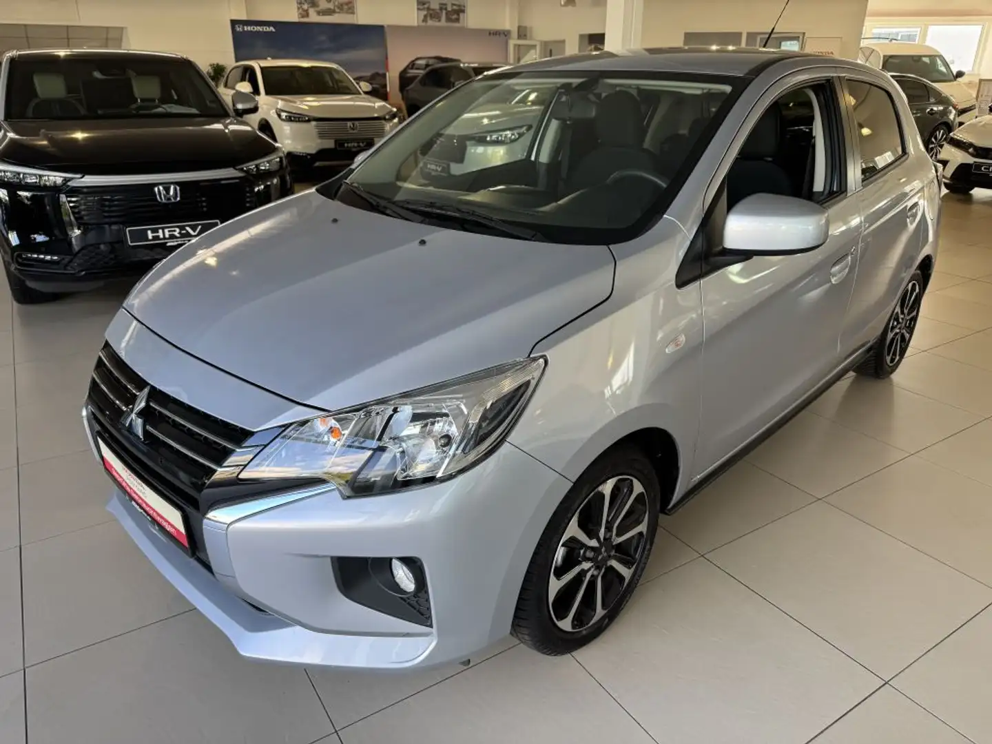 Mitsubishi Space Star 1.2 Intro Edition+ Argent - 2