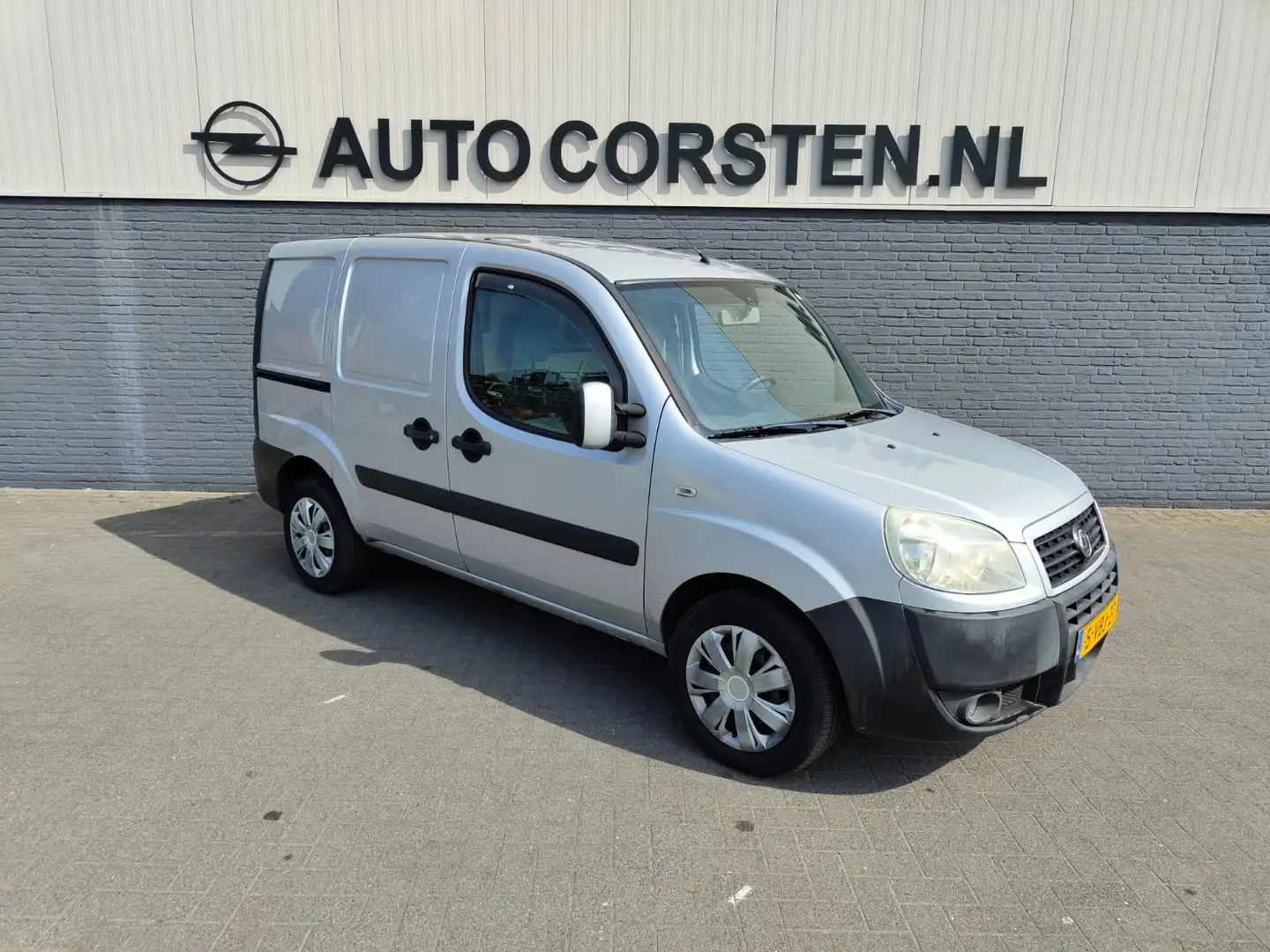 Fiat Doblo 1.3 MultiJet Top Airco Radio/cd Trekhaak Zilver - 2