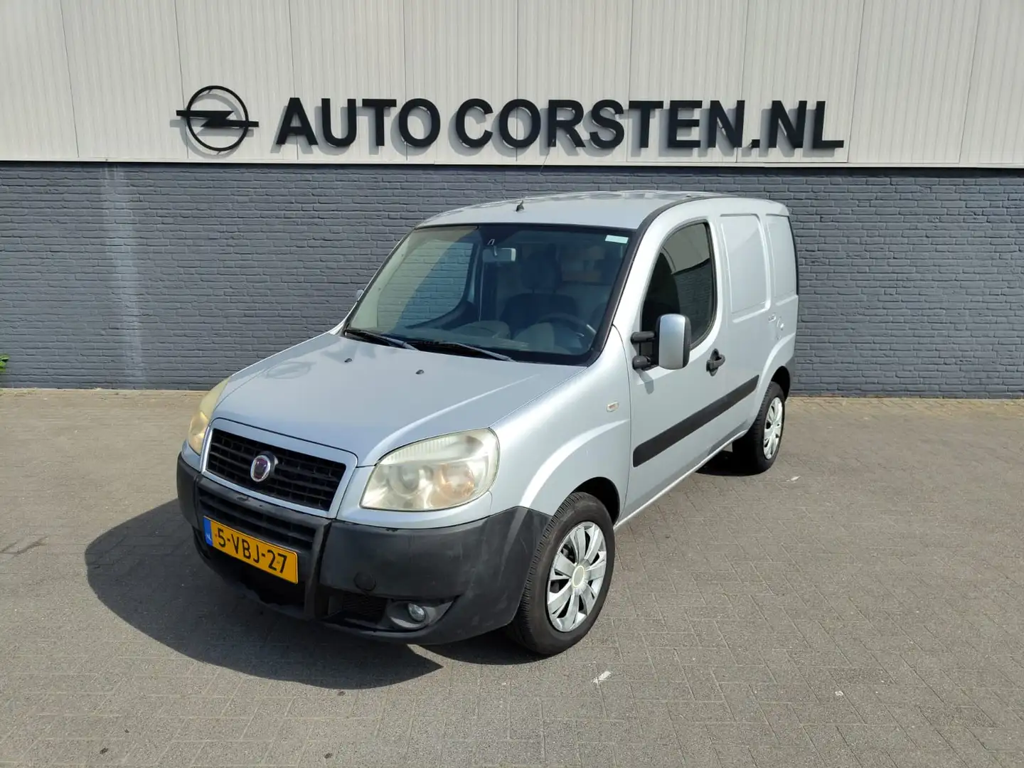 Fiat Doblo 1.3 MultiJet Top Airco Radio/cd Trekhaak Zilver - 1