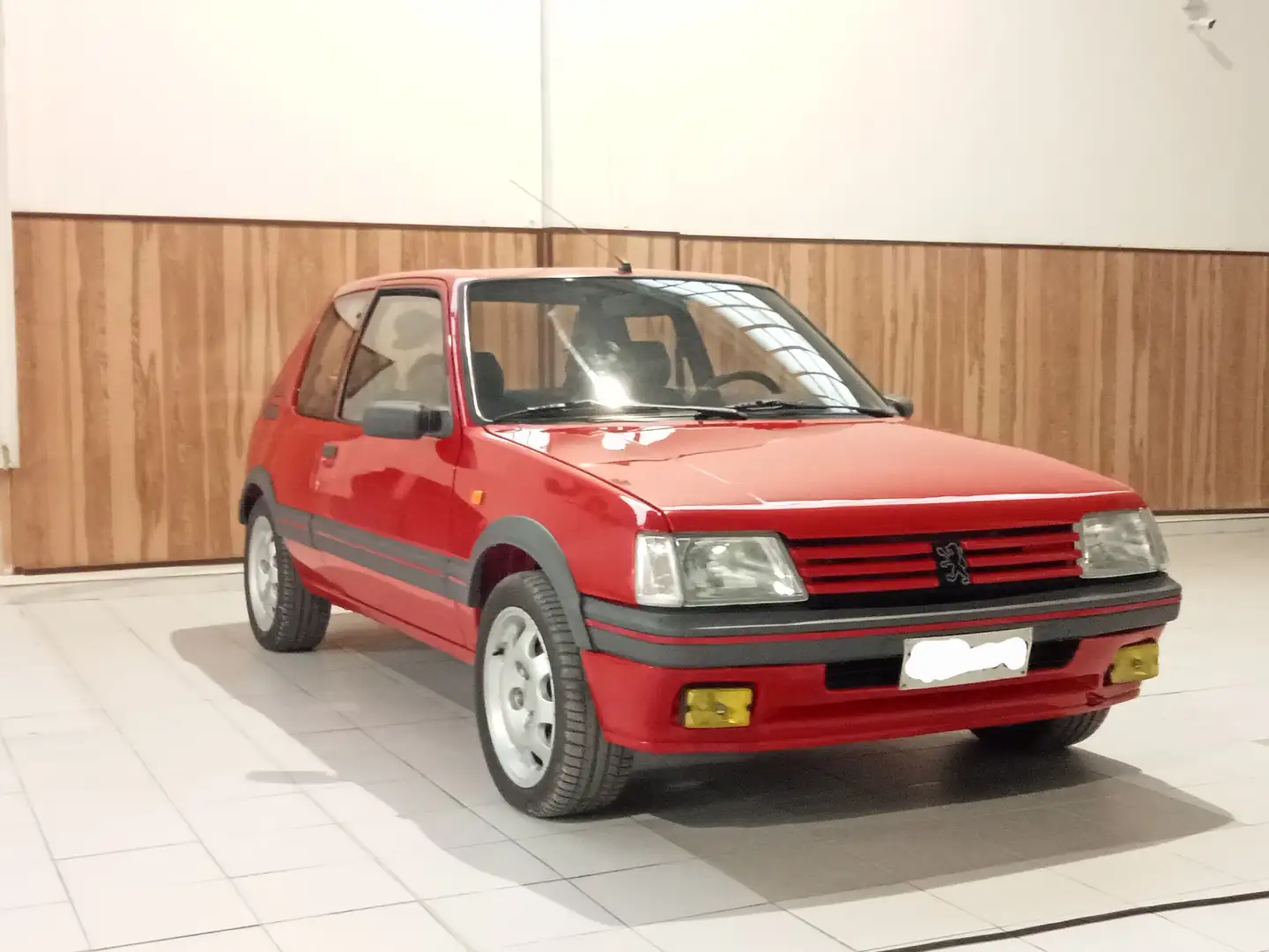 Peugeot 205 205 3p 1.9 Gti 130cv cat. Rouge - 1