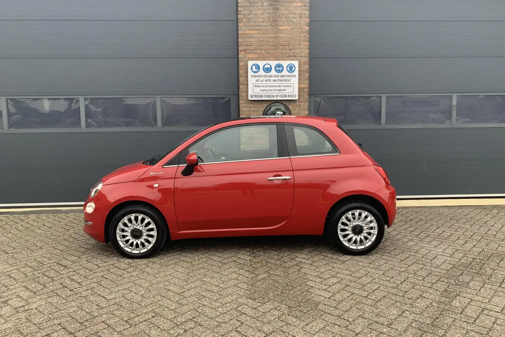 Fiat 500 1.0 Hybrid Dolcevita | Navigatie via App | Panoram Rood - 2