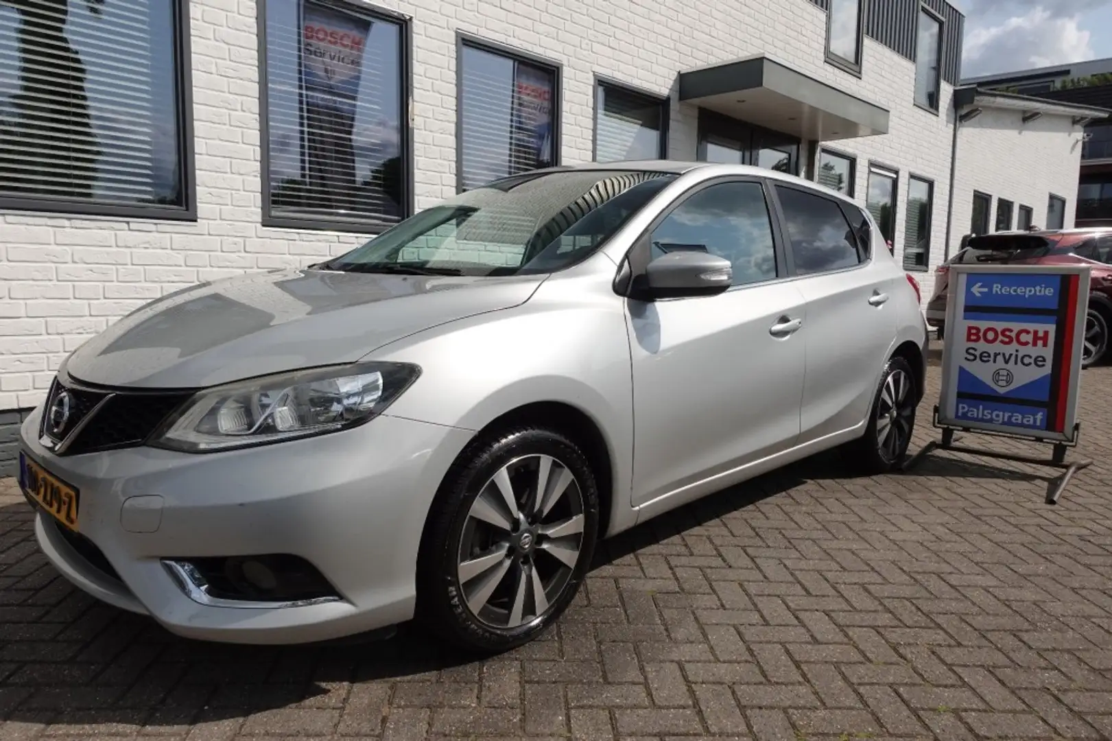 Nissan Pulsar 1.2 DIG-T N-CONNECTA Trekhaak Camera Grijs - 1