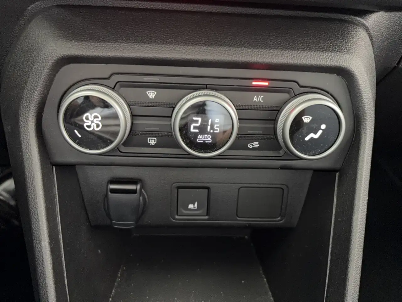 Dacia Sandero Sandero — photo 23