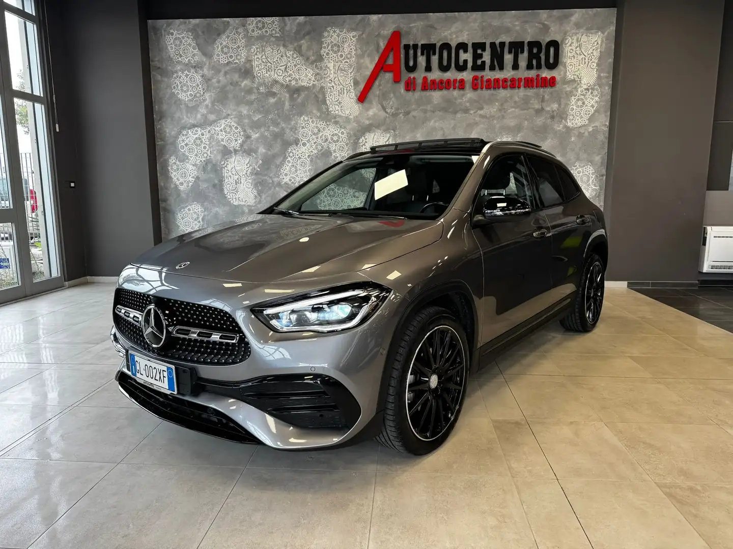 Mercedes-Benz GLA 200 GLA 200CDI AT8 TETTO APRIBILE +  PACK PREMIUM AMG Grigio - 1