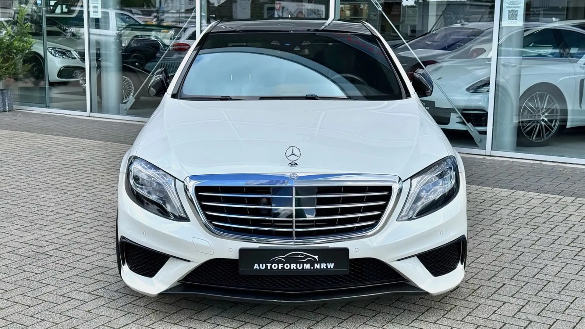 Mercedes-Benz S 63 AMG V8 4Matic L - 1. Hand*Burmester*Headup*Chauffeur Weiß - 2