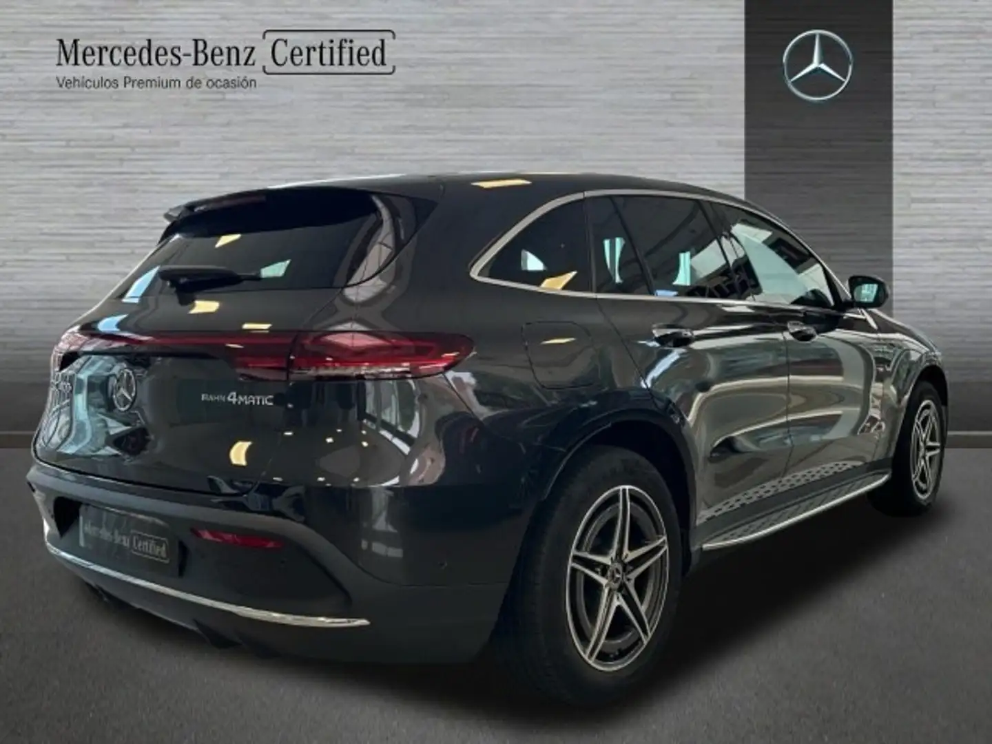 Mercedes-Benz EQC 400 4MATIC - 2