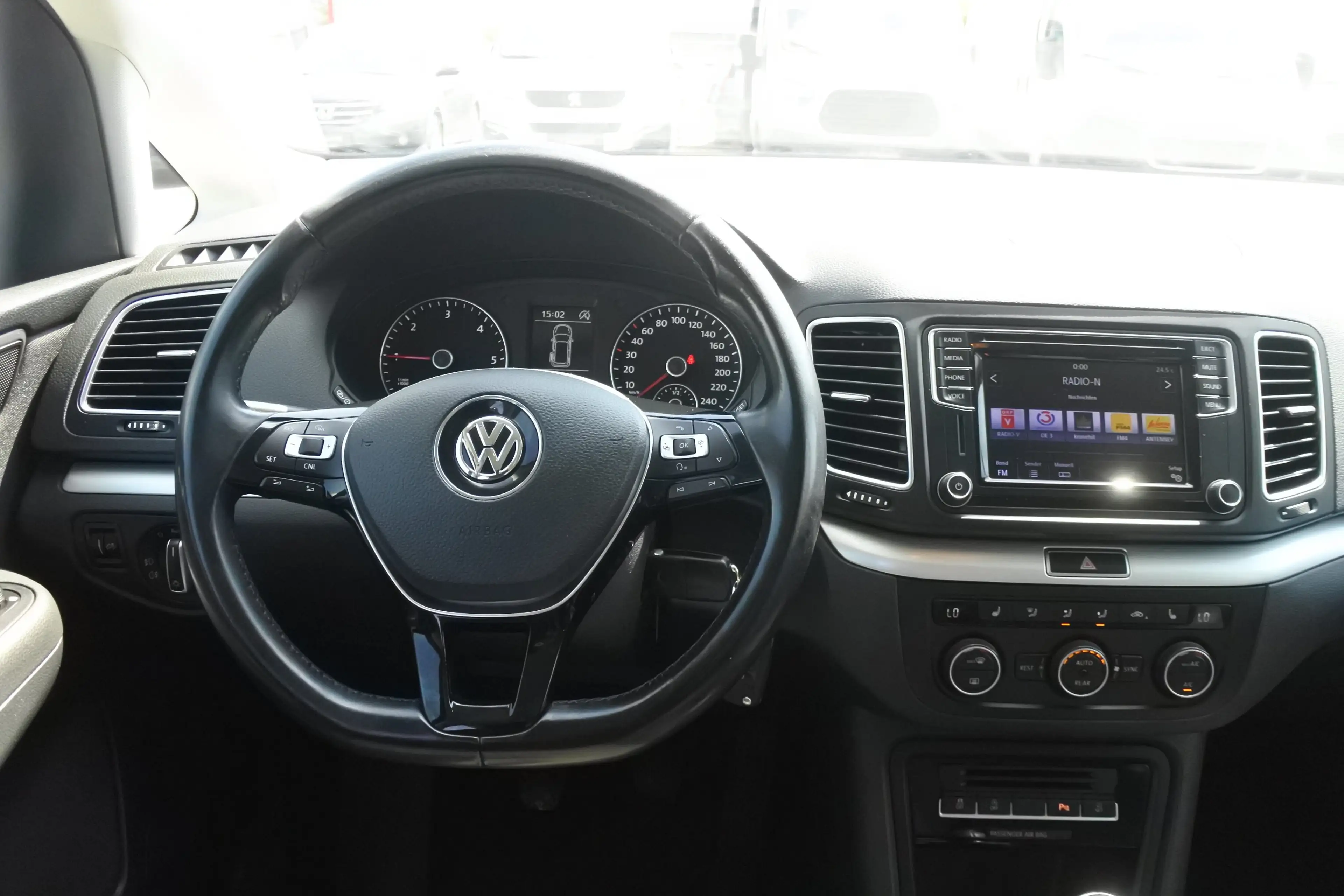 Volkswagen Sharan Sharan BMT SCR 2,0 TDI 4Motion Business/7SITZE/ — photo 10