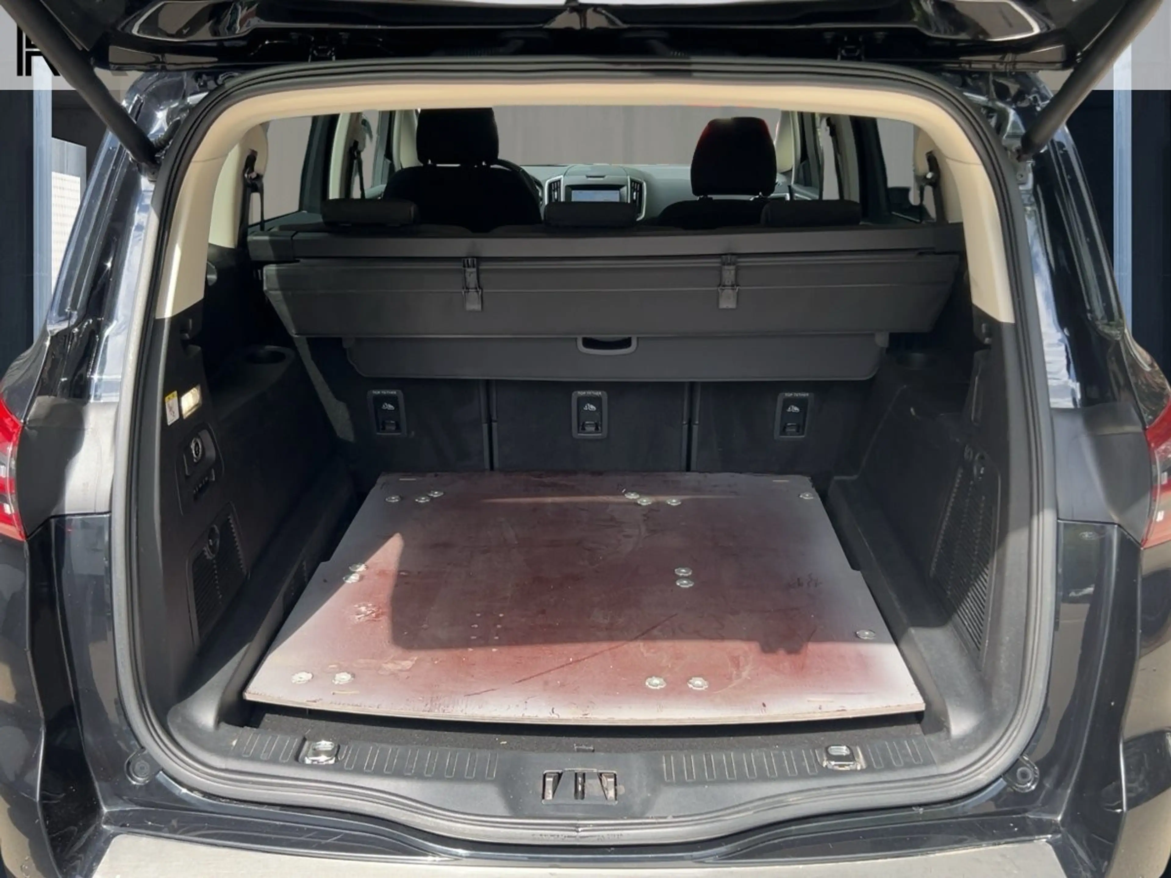 Ford S-Max 2.0 EcoBlue Titanium AWD Automatik — photo 19