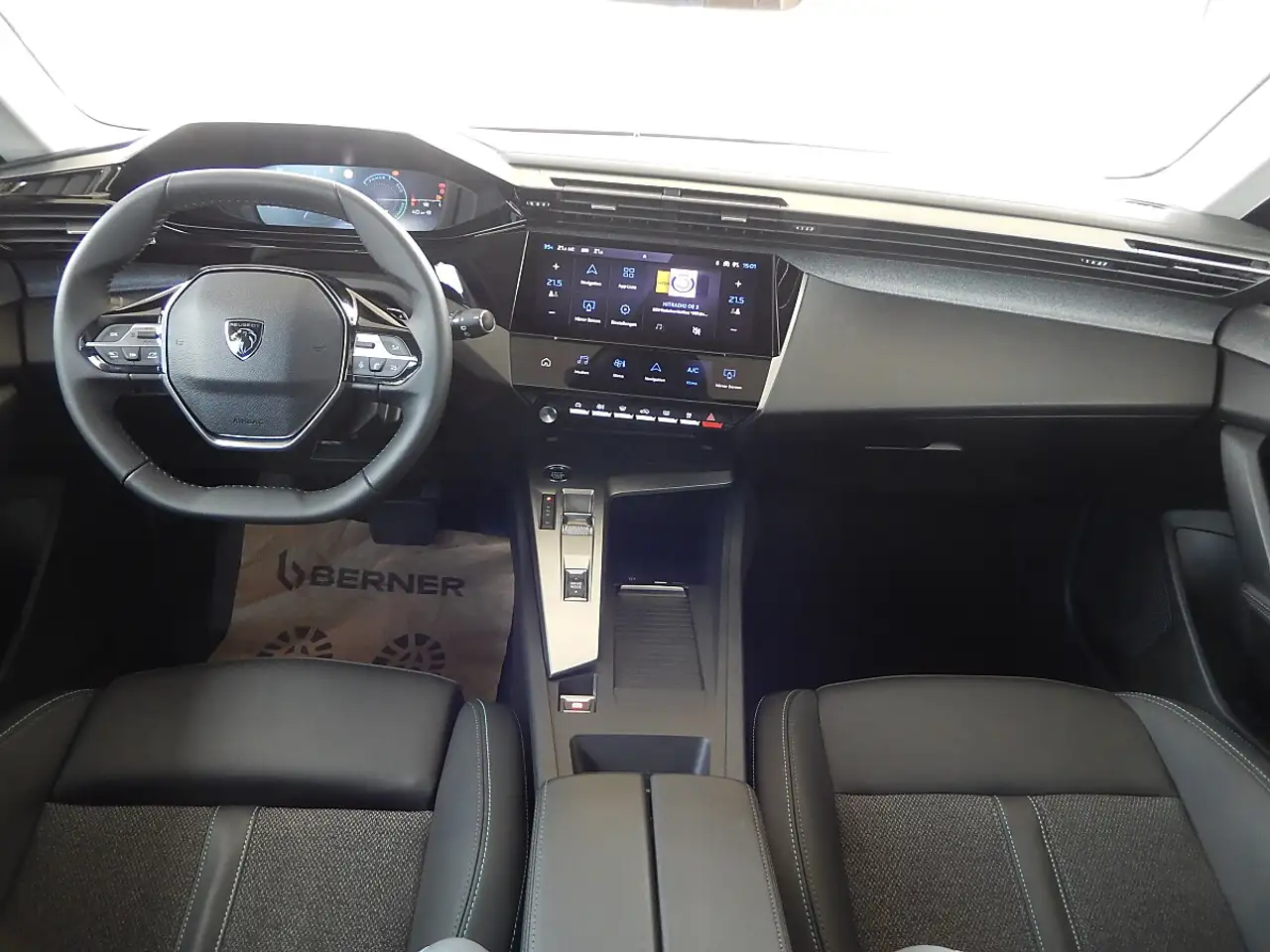 Peugeot 308 SW 1,2 Hybrid 145 e-DSC6 Allure, миниатюра 13