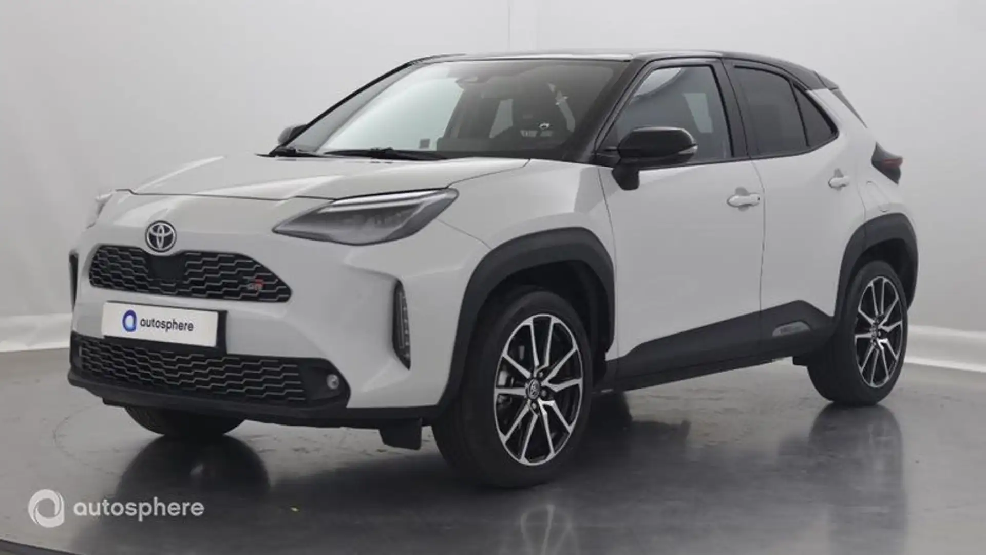 Toyota Yaris Cross 116h GR Sport MY22 - 1