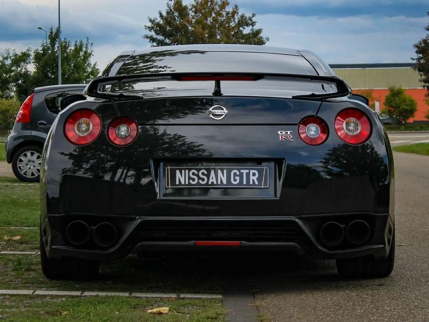 Nissan GT-R GTR R35 Negro - 2