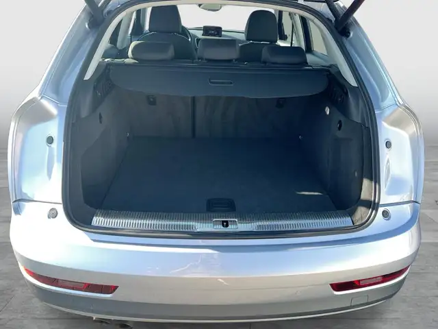 Audi Q3 view 13