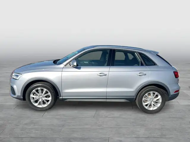 Audi Q3 view 2