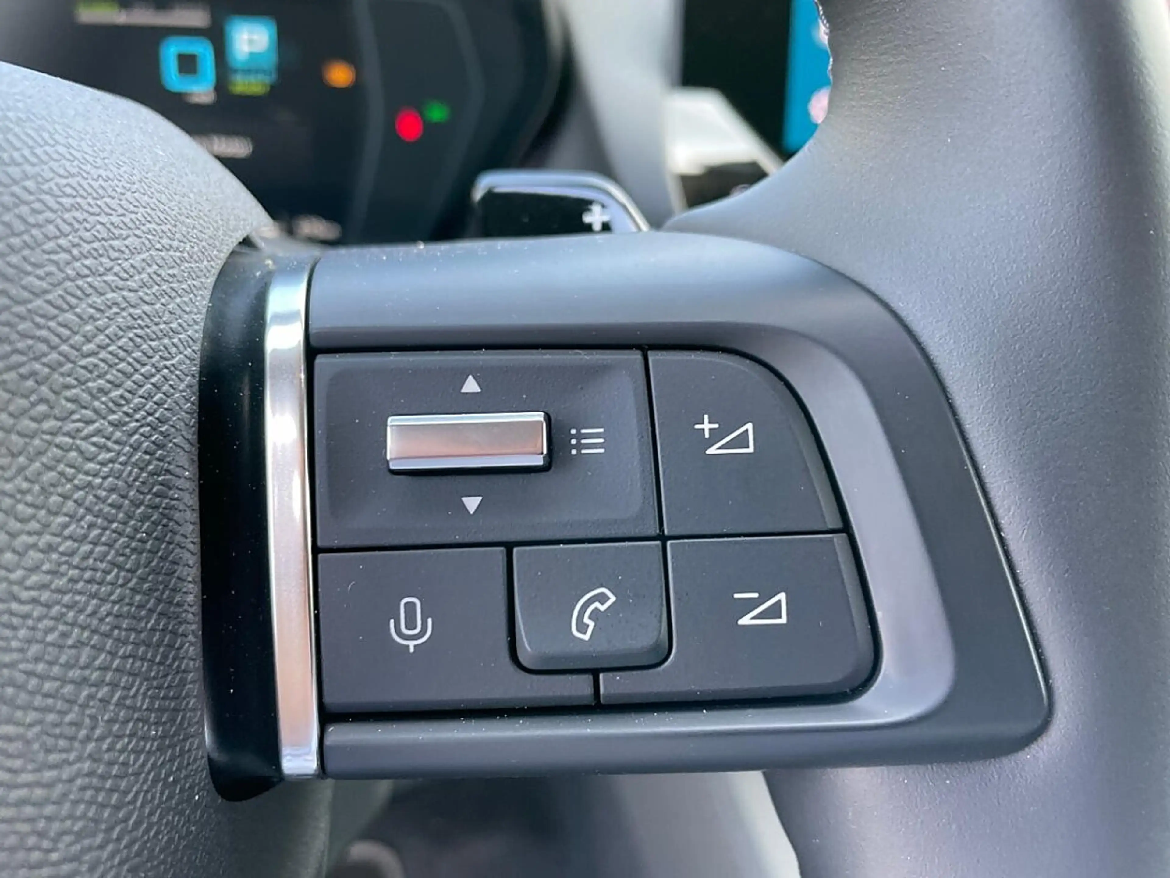 Citroen C5 X Shine Hybrid 225 e-EAT8 — photo 14