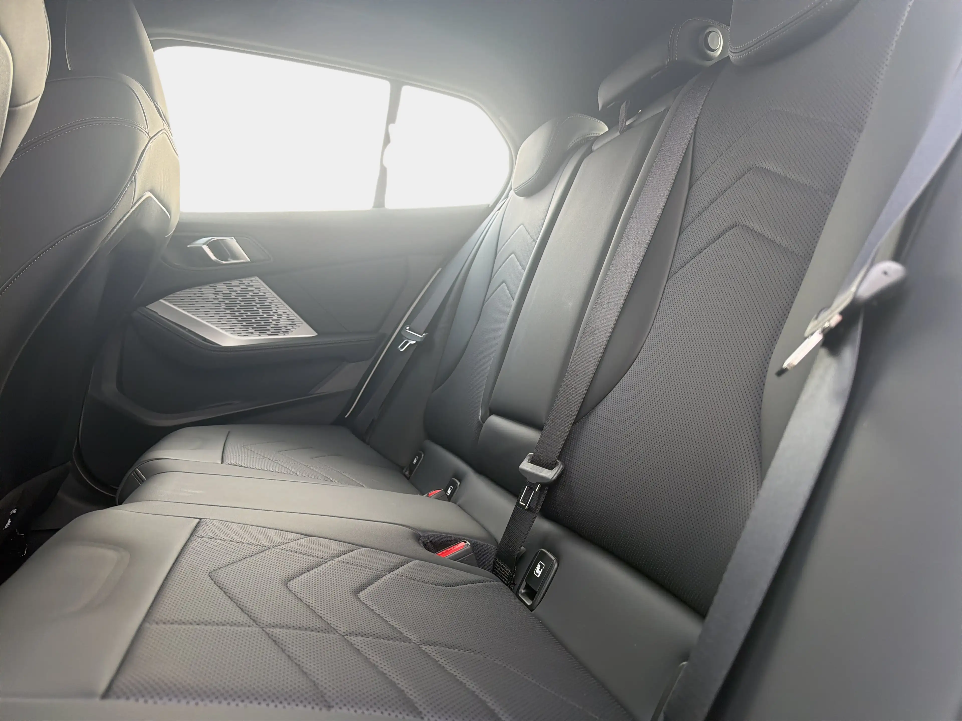 BMW 120 — photo 15
