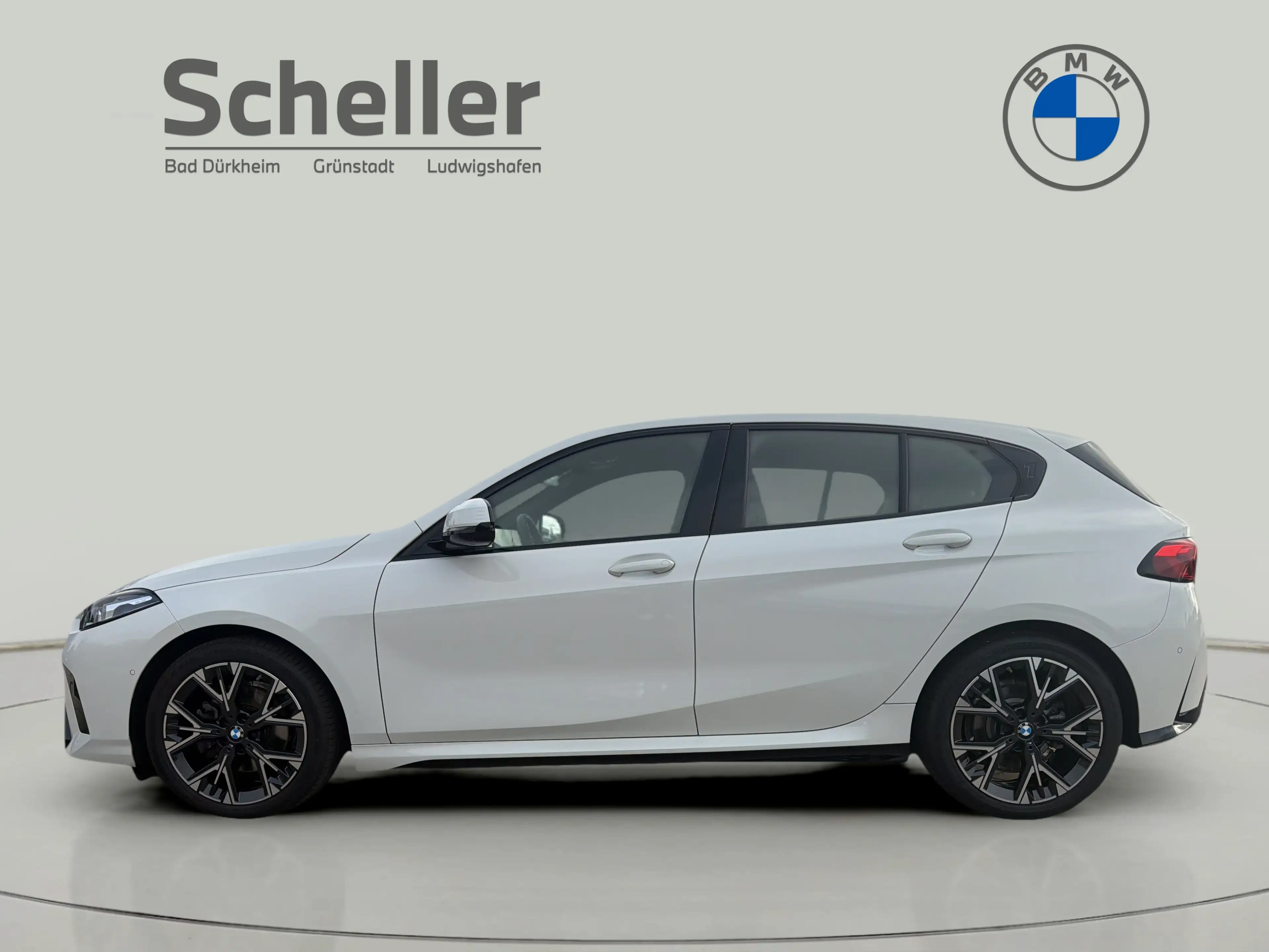BMW 120 — photo 4