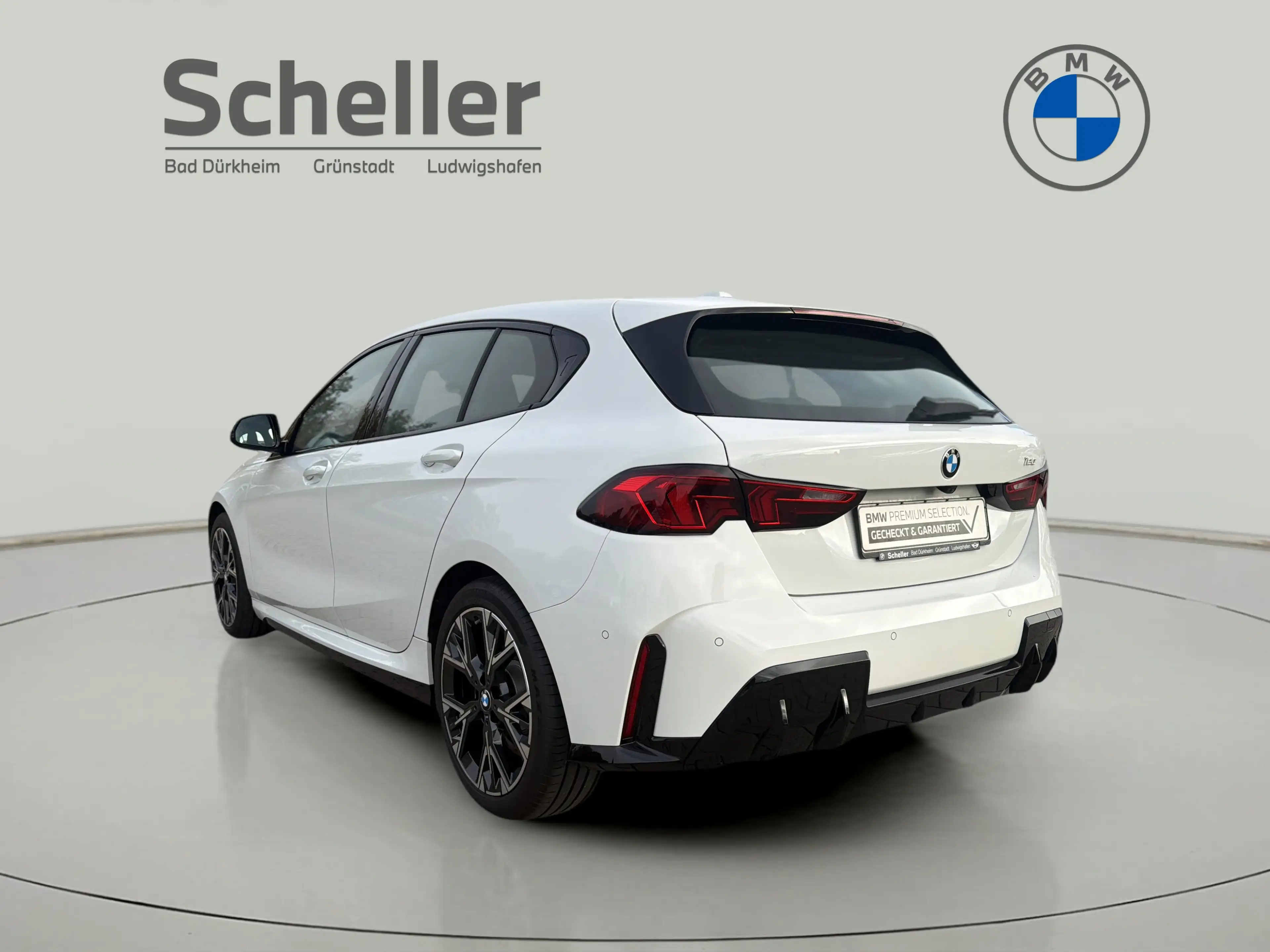 BMW 120 — photo 5
