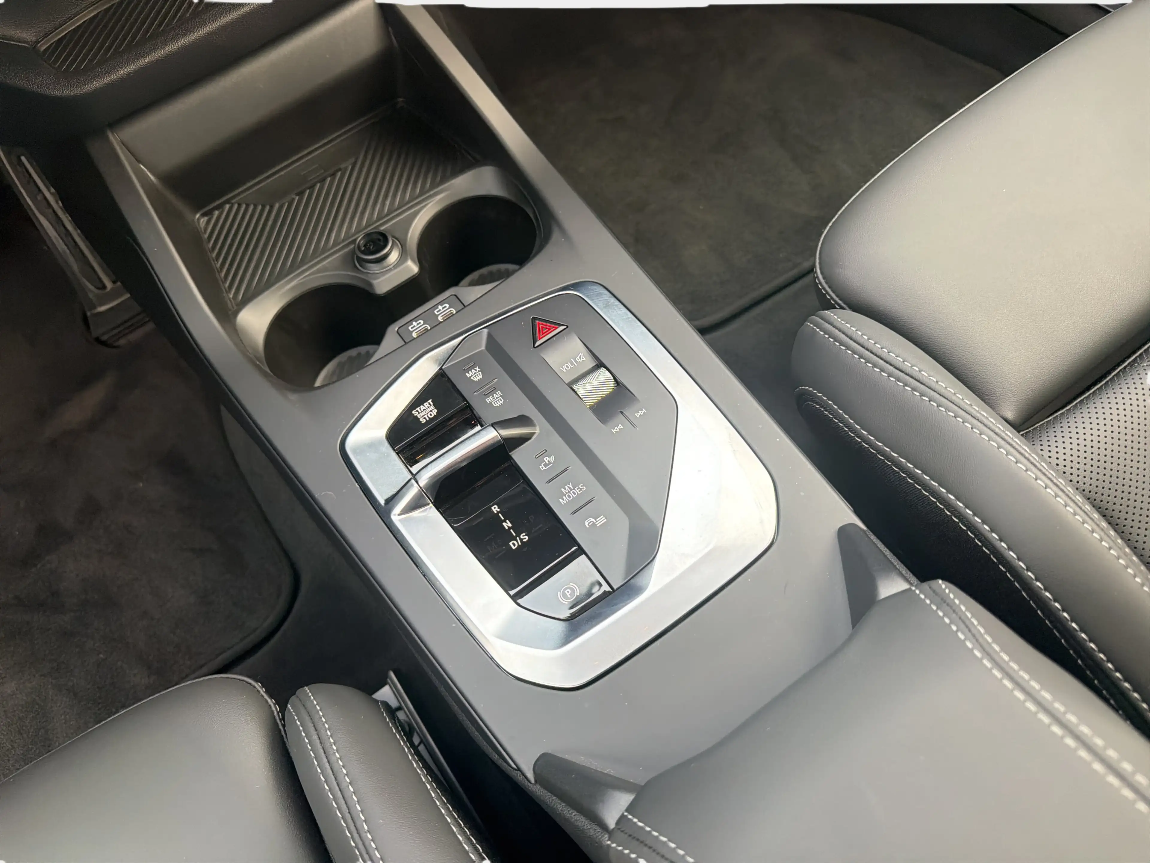 BMW 120 — photo 13