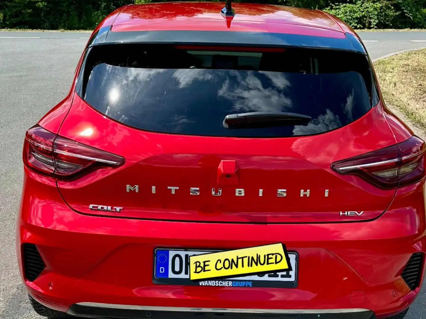 Mitsubishi Colt Hybrid TOP 1.6 AT Rojo - 2