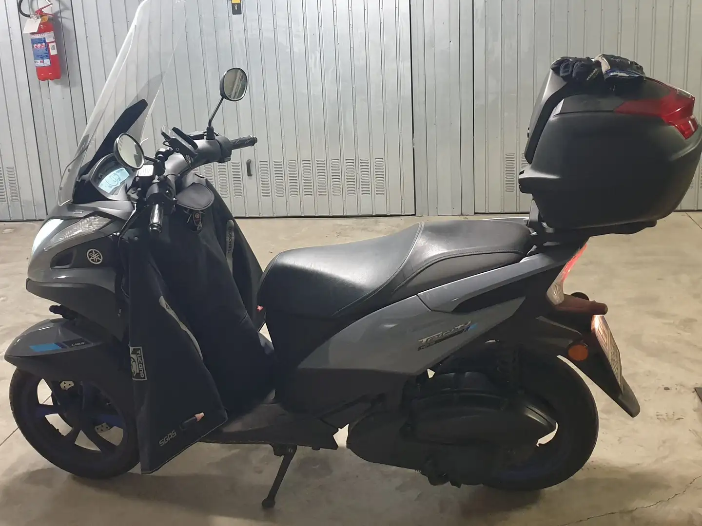 Yamaha TriCity 125 Grigio - 2