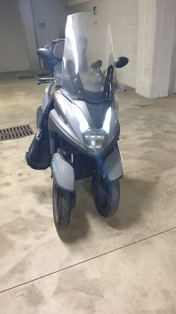 Yamaha TriCity 125 Grigio - 1