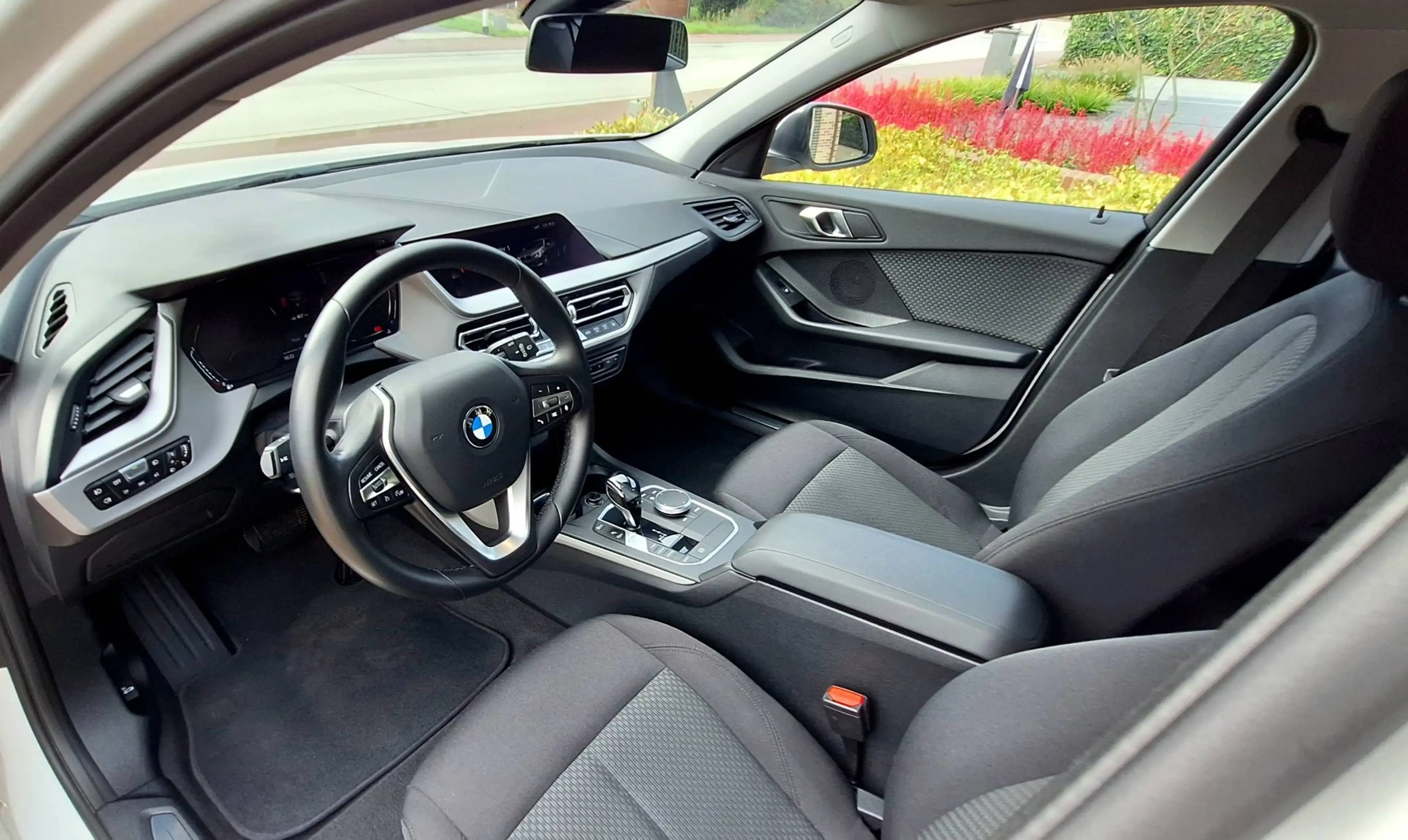 BMW 118 118i — photo 10