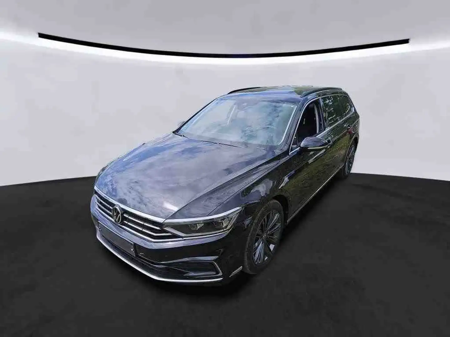 Volkswagen Passat Variant GTE Matrix/AHK/Kam/Navi/SHZ Schwarz - 1