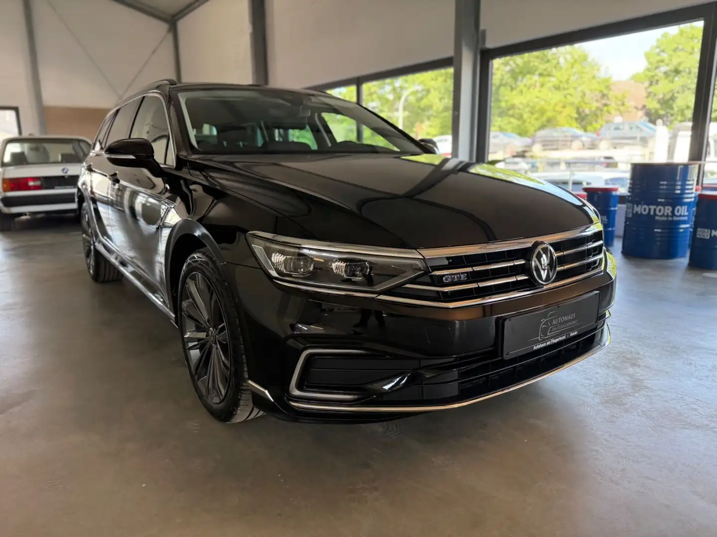 Volkswagen Passat Variant GTE Matrix/AHK/Kam/Navi/SHZ Negro - 2