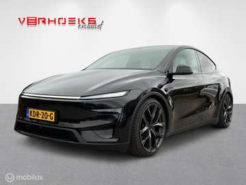 Performance AWD 82 kWh Enhanced BTW!!