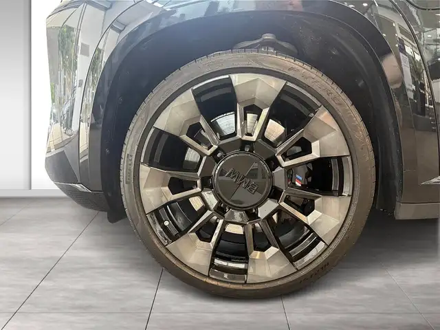BMW XM 50e   Gestiksteuerung HK HiFi DAB Komfortzg. Ansicht 13