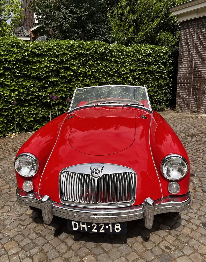 MG MGA 1600 Červená - 2