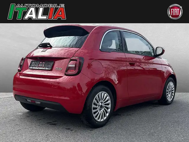 Fiat 500E view 2
