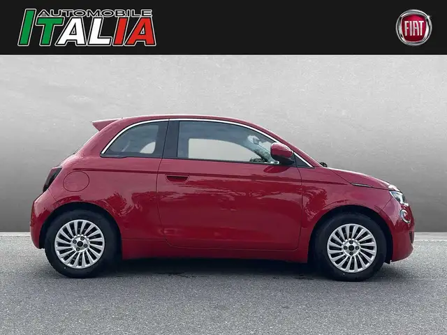Fiat 500E view 3