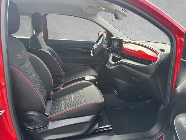 Fiat 500E view 6